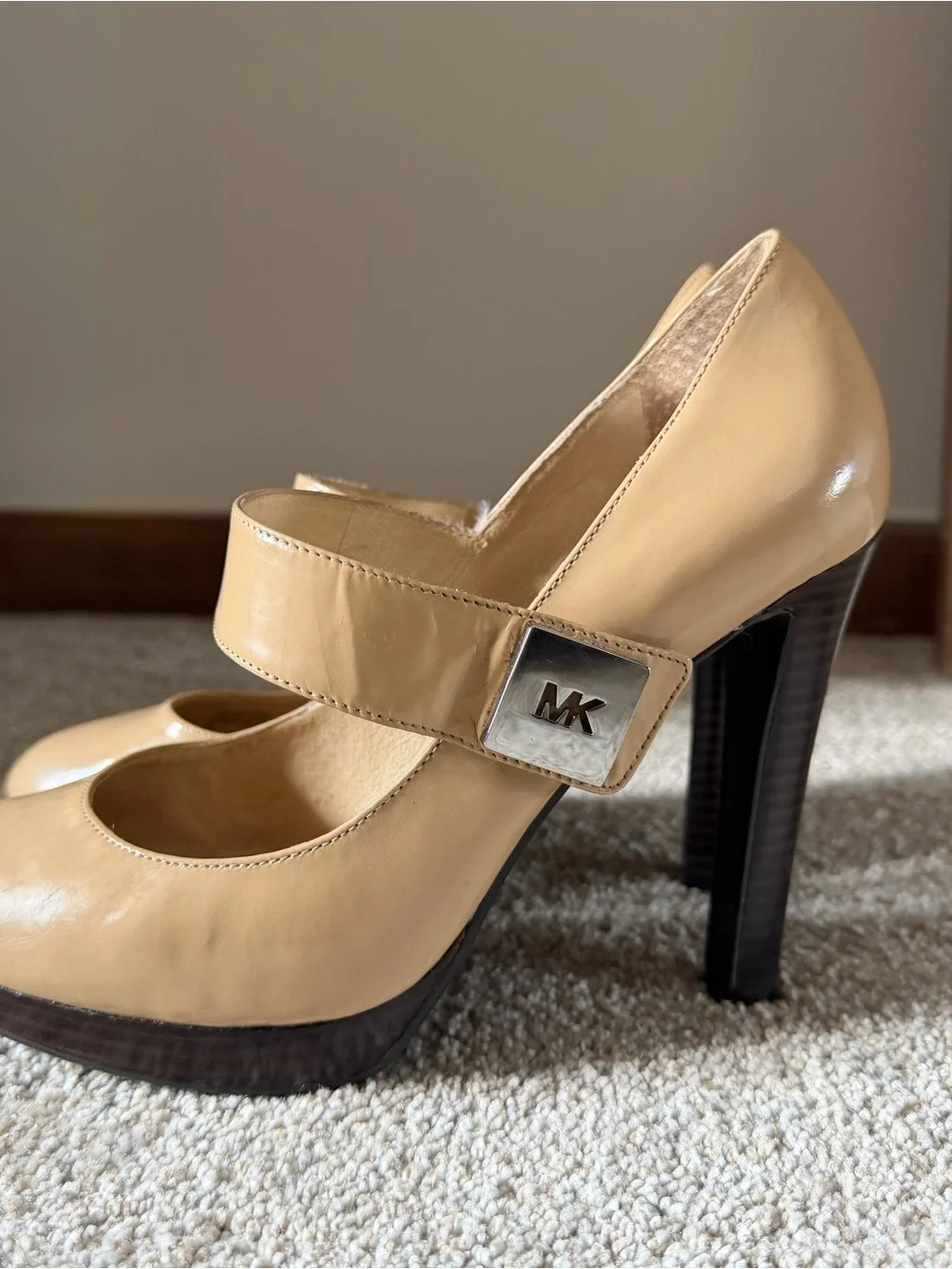 Michael Kors Beige Patent Mary Jane Pumps